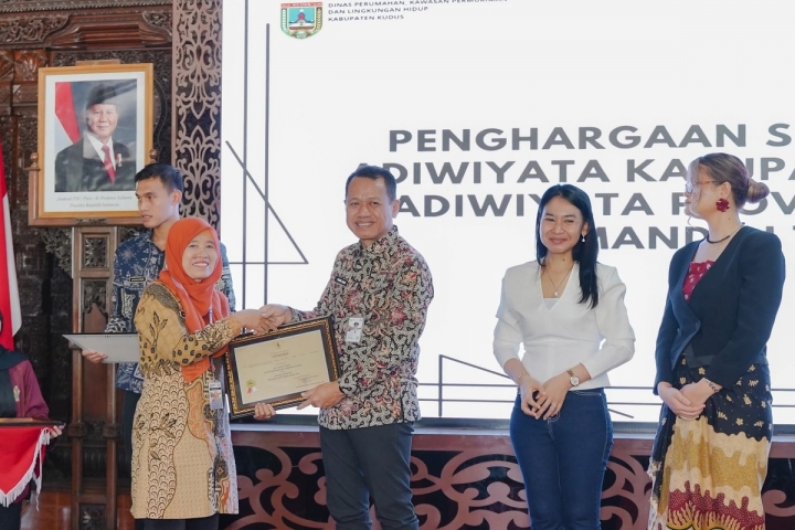 SD 2 Garung Kidul Terima Piagam Perpanjangan Sekolah Adiwiyata Tingkat Provinsi Jawa Tengah Tahun 2024